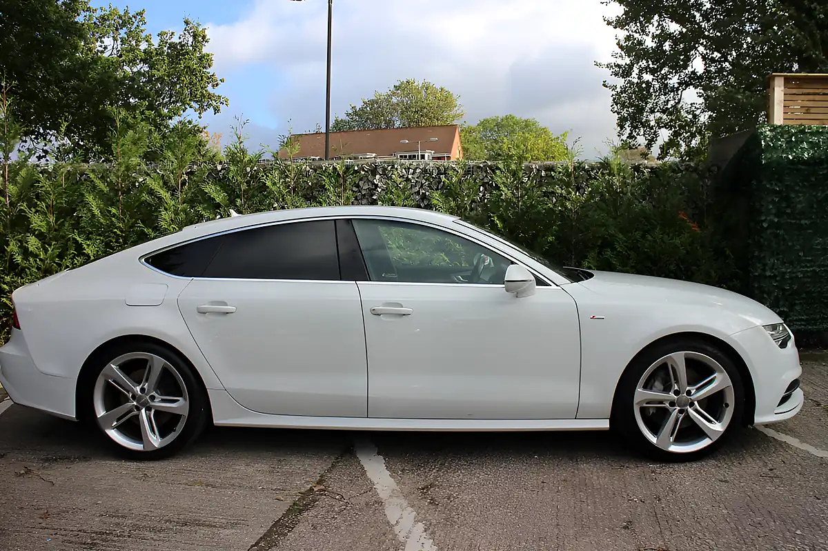 Used 2015 Audi A7 S Line White - Interior and Exterior details 4