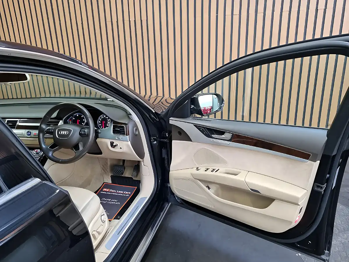 Used 2015 Audi A8 Se Executive Phantom Black Pearl - Interior and Exterior details 18