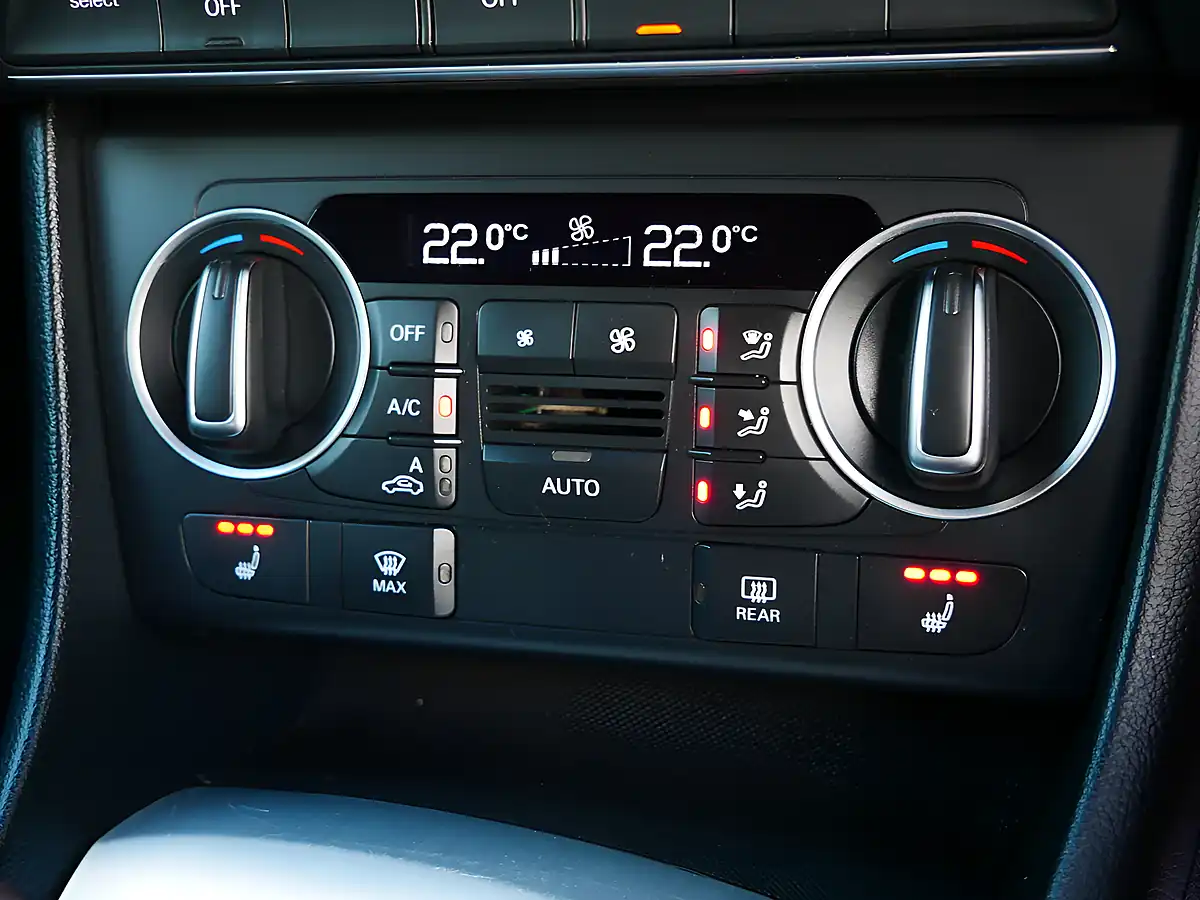 Used 2015 Audi Q3 S Line Plus Daytona Grey Metallic - Interior and Exterior details 18