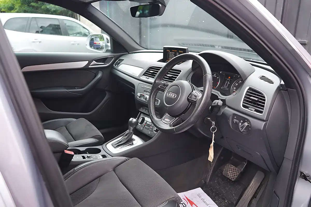 Used 2015 Audi Q3 S Line Plus Silver - Interior and Exterior details 17