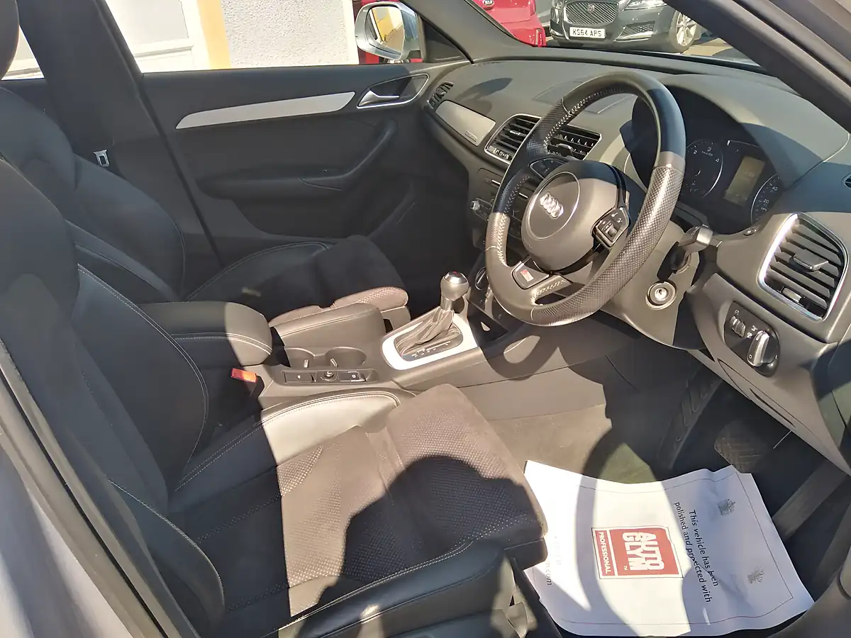 Used 2015 Audi Q3 S Line Plus Silver - Interior and Exterior details 9