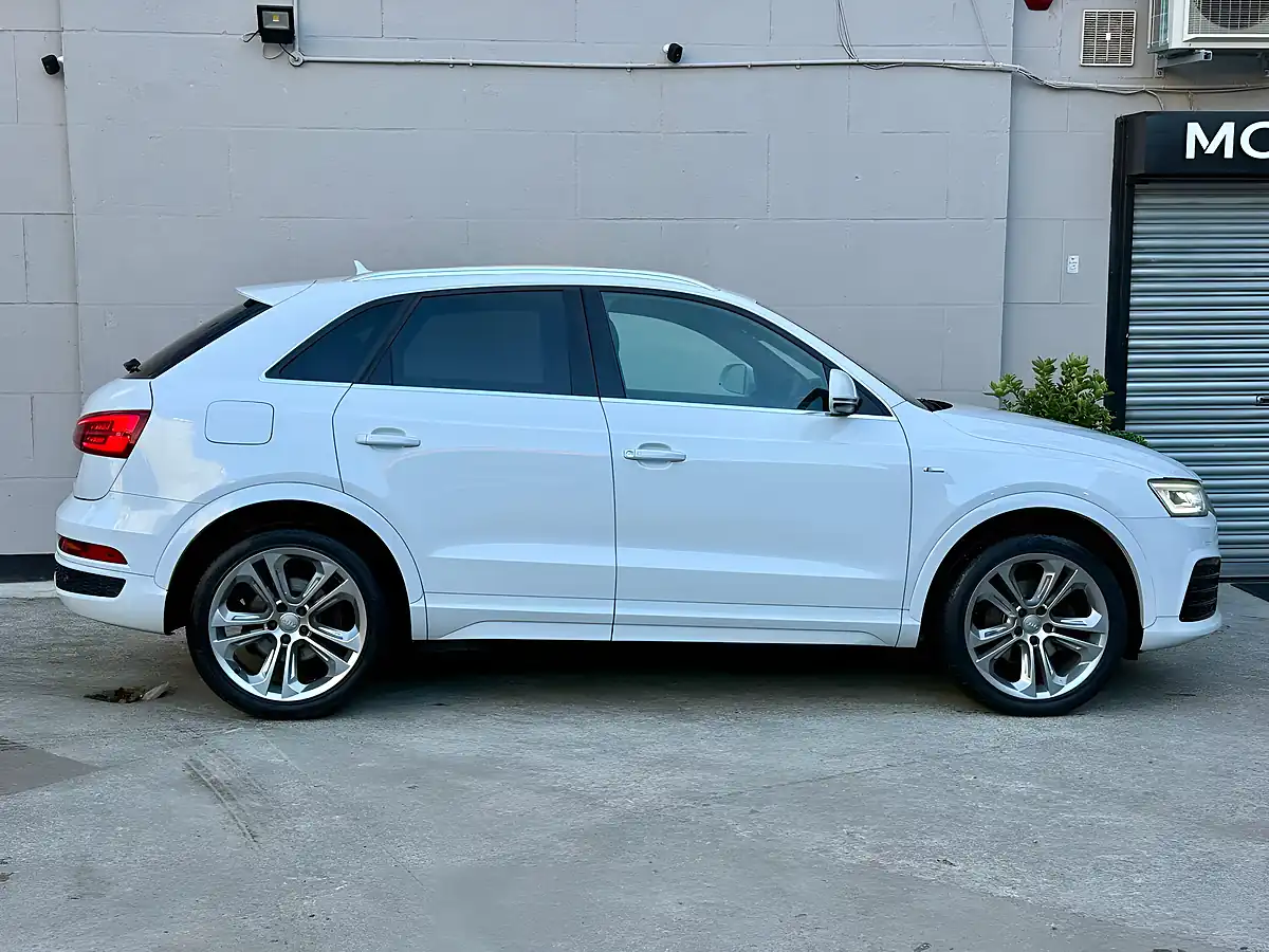 Used 2015 Audi Q3 S Line Plus White - Interior and Exterior details 5
