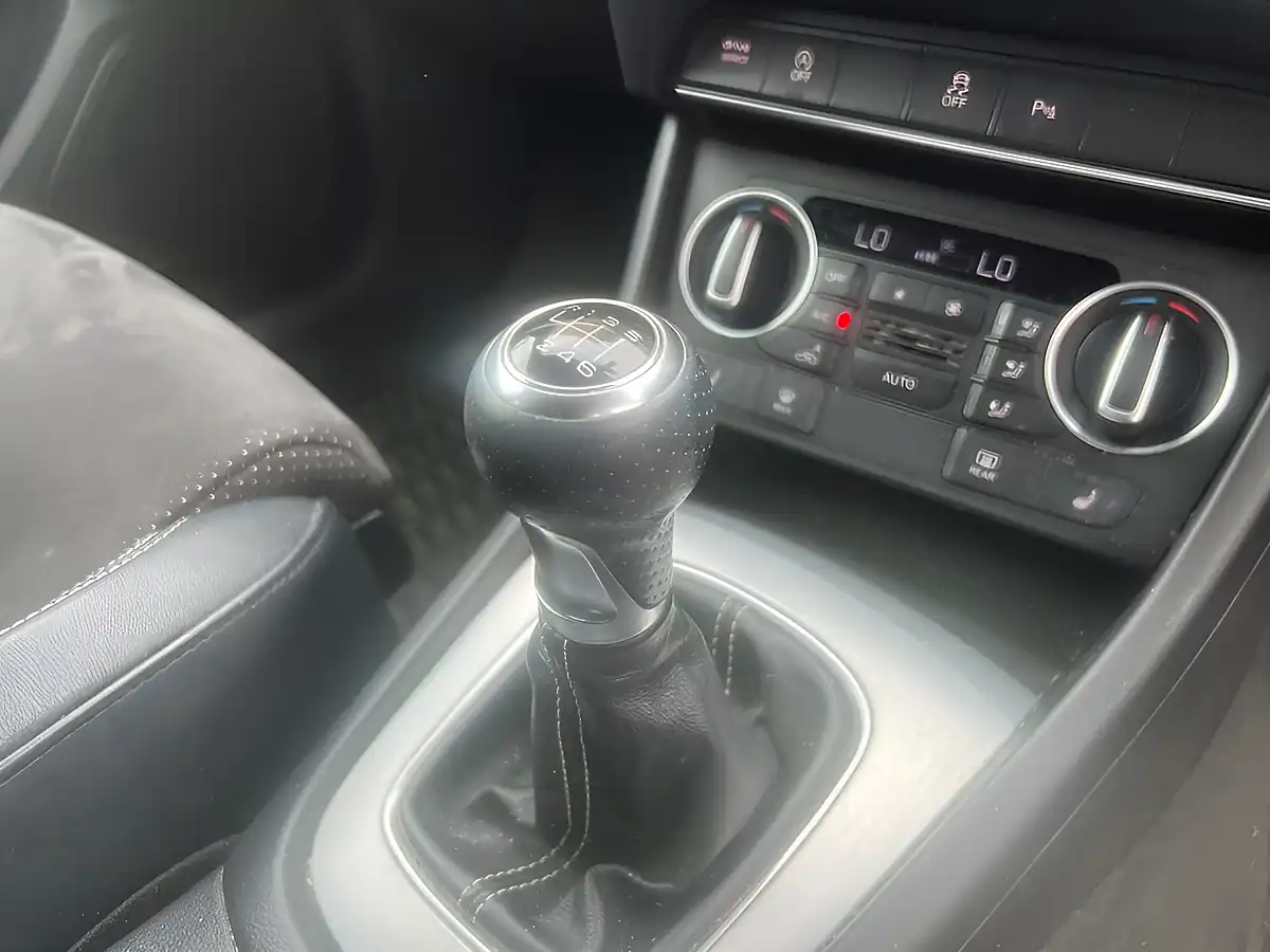 Used 2015 Audi Q3 S Line Plus White - Interior and Exterior details 16