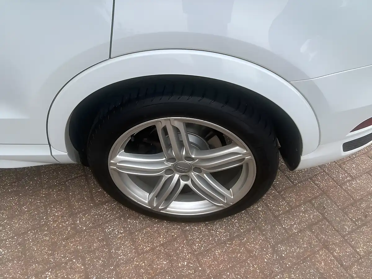 Used 2015 Audi Q3 S Line Plus White - Interior and Exterior details 7