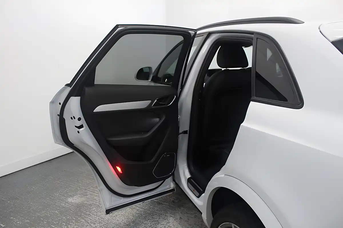Used 2015 Audi Q3 S Line Plus White - Interior and Exterior details 13