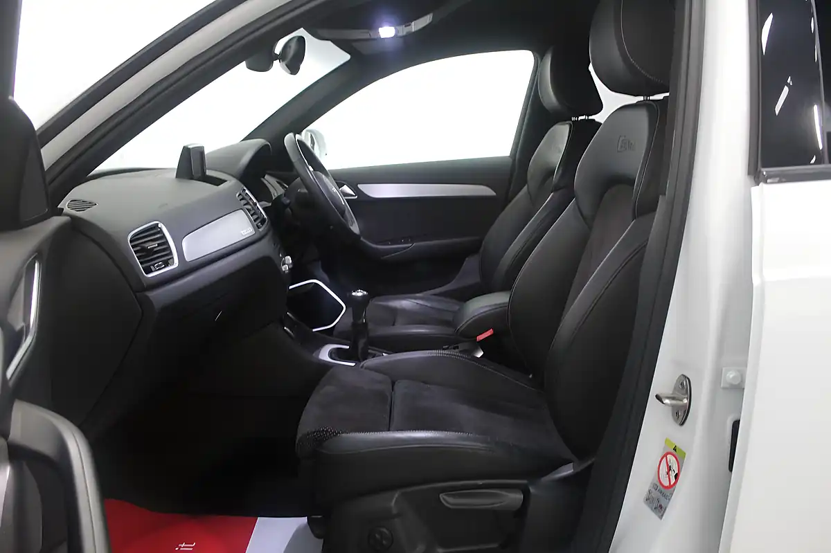 Used 2015 Audi Q3 S Line Plus White - Interior and Exterior details 18
