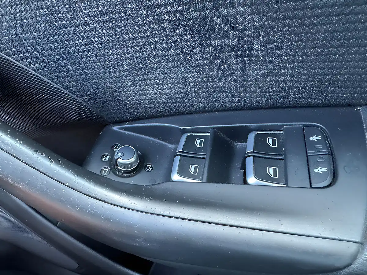 Used 2015 Audi Q3 S Line Red - Interior and Exterior details 20