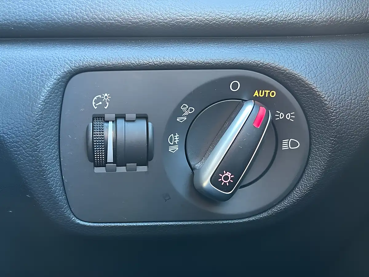 Used 2015 Audi Q3 S Line White - Interior and Exterior details 20