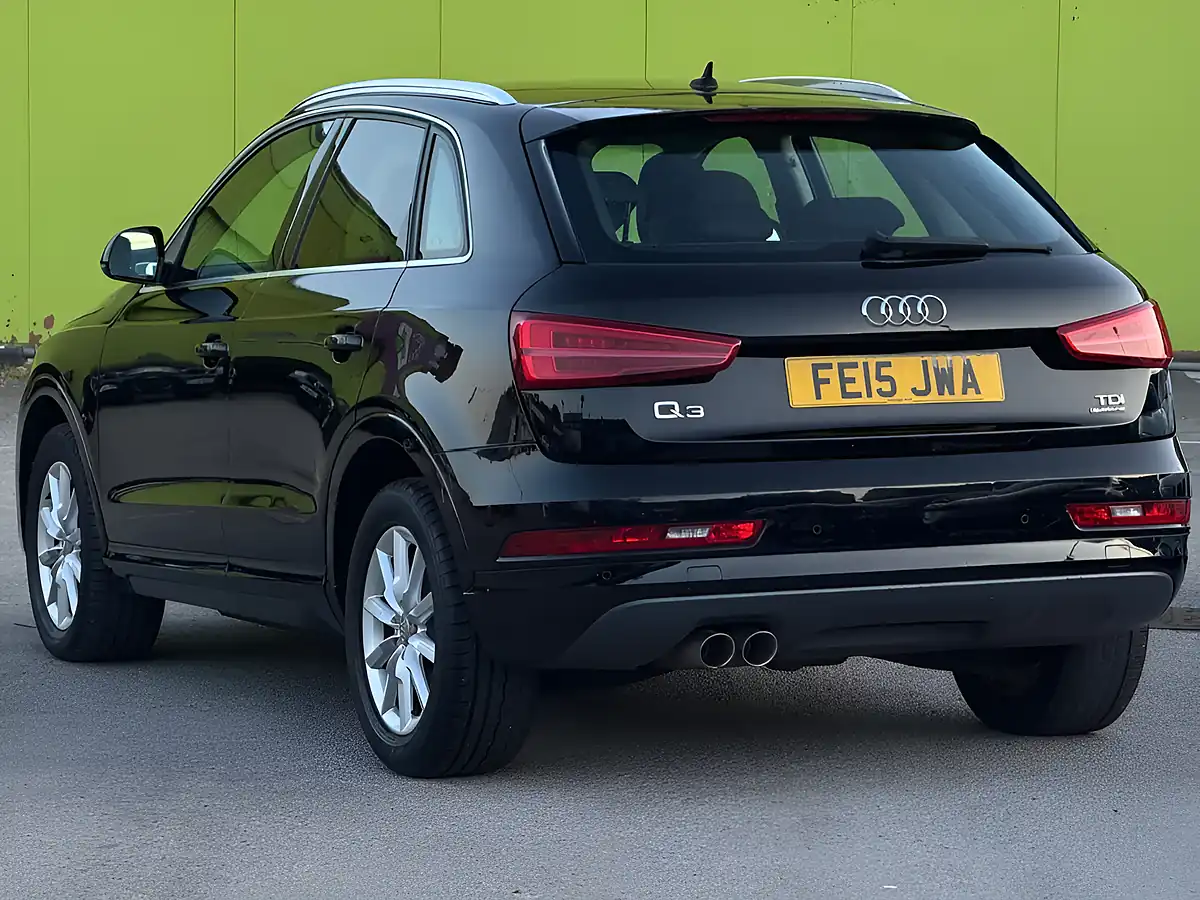 Used 2015 Audi Q3 Se Black - Interior and Exterior details 5
