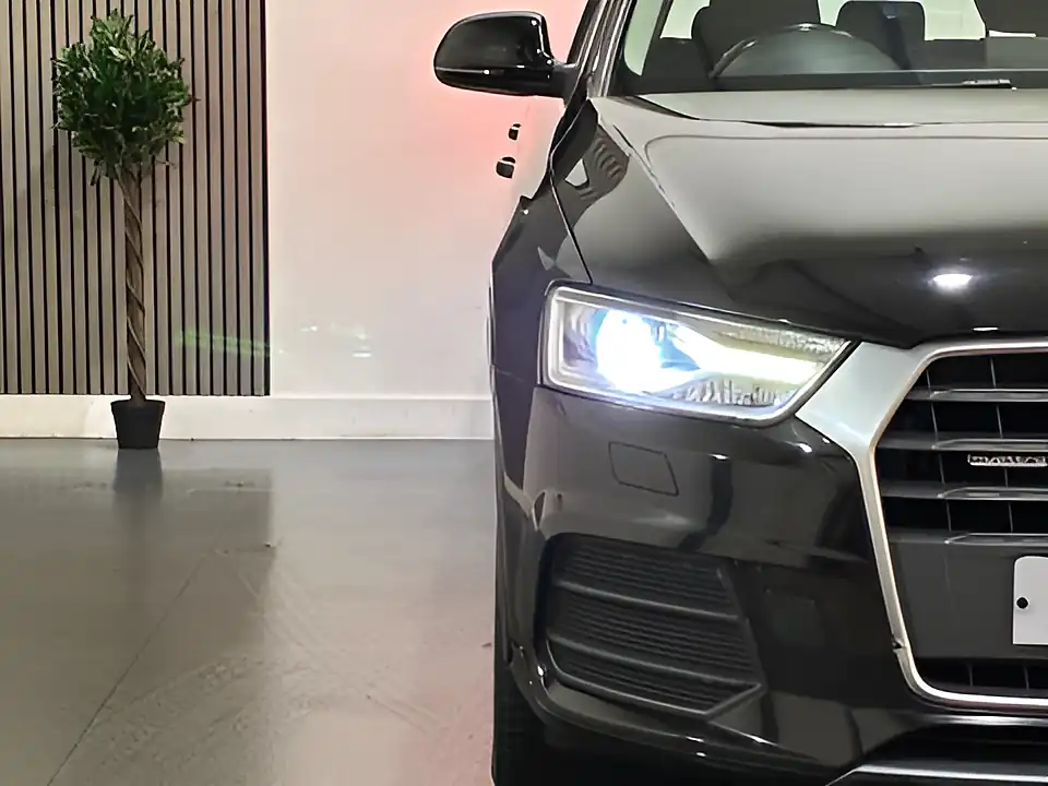 Used 2015 Audi Q3 Se Black - Interior and Exterior details 10