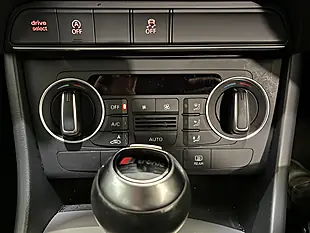 Used 2015 Audi Q3 Se Black - Interior and Exterior details 14