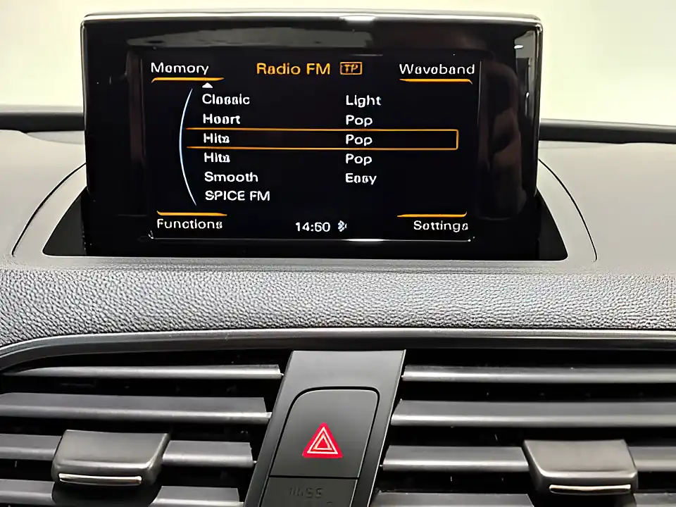 Used 2015 Audi Q3 Se Black - Interior and Exterior details 16