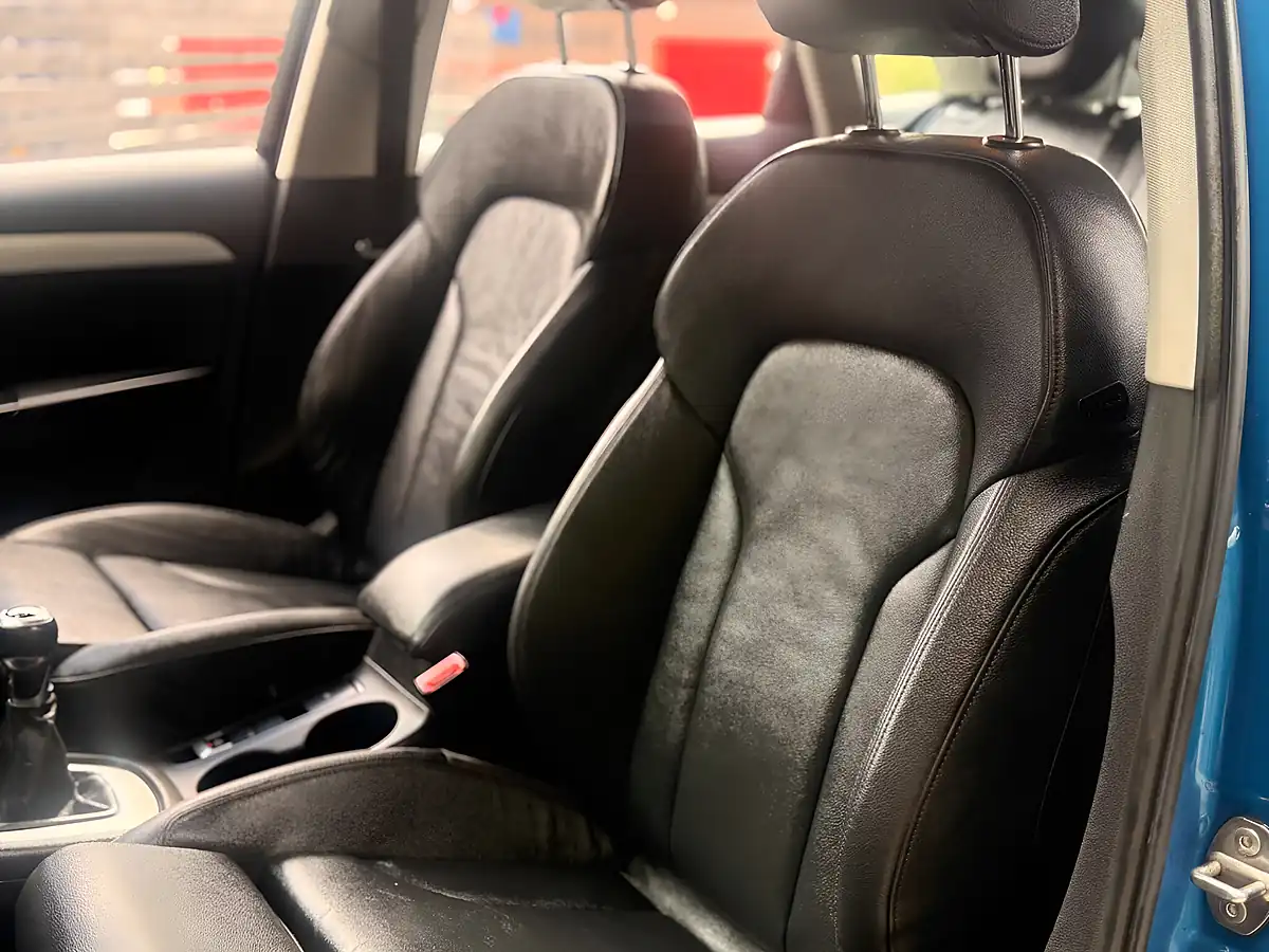 Used 2015 Audi Q3 Se Blue - Interior and Exterior details 11