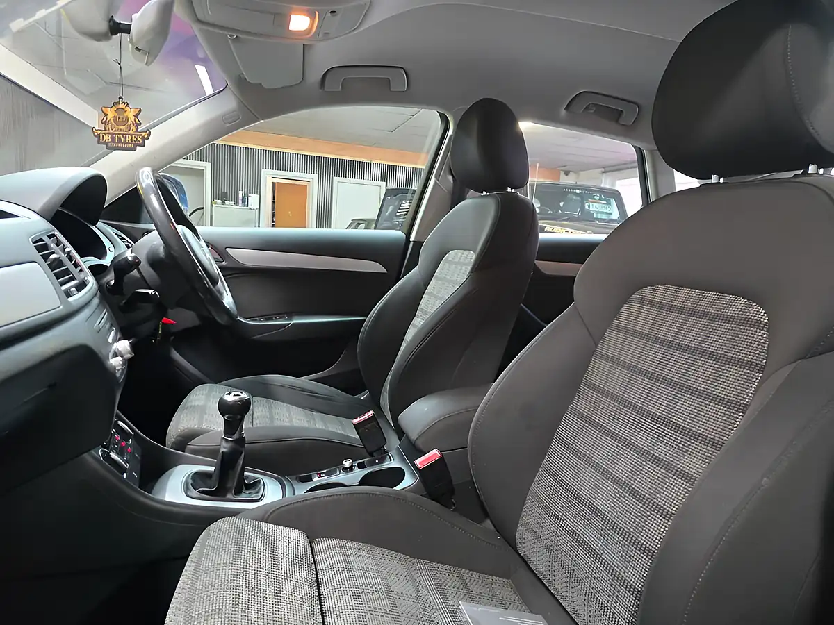 Used 2015 Audi Q3 Se Blue - Interior and Exterior details 10