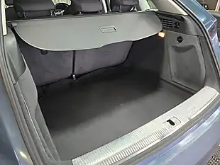 Used 2015 Audi Q3 Se Blue - Interior and Exterior details 16