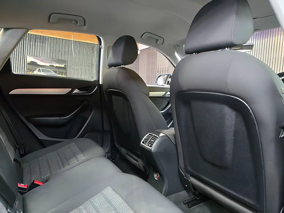 Used 2015 Audi Q3 Se Blue - Interior and Exterior details 19