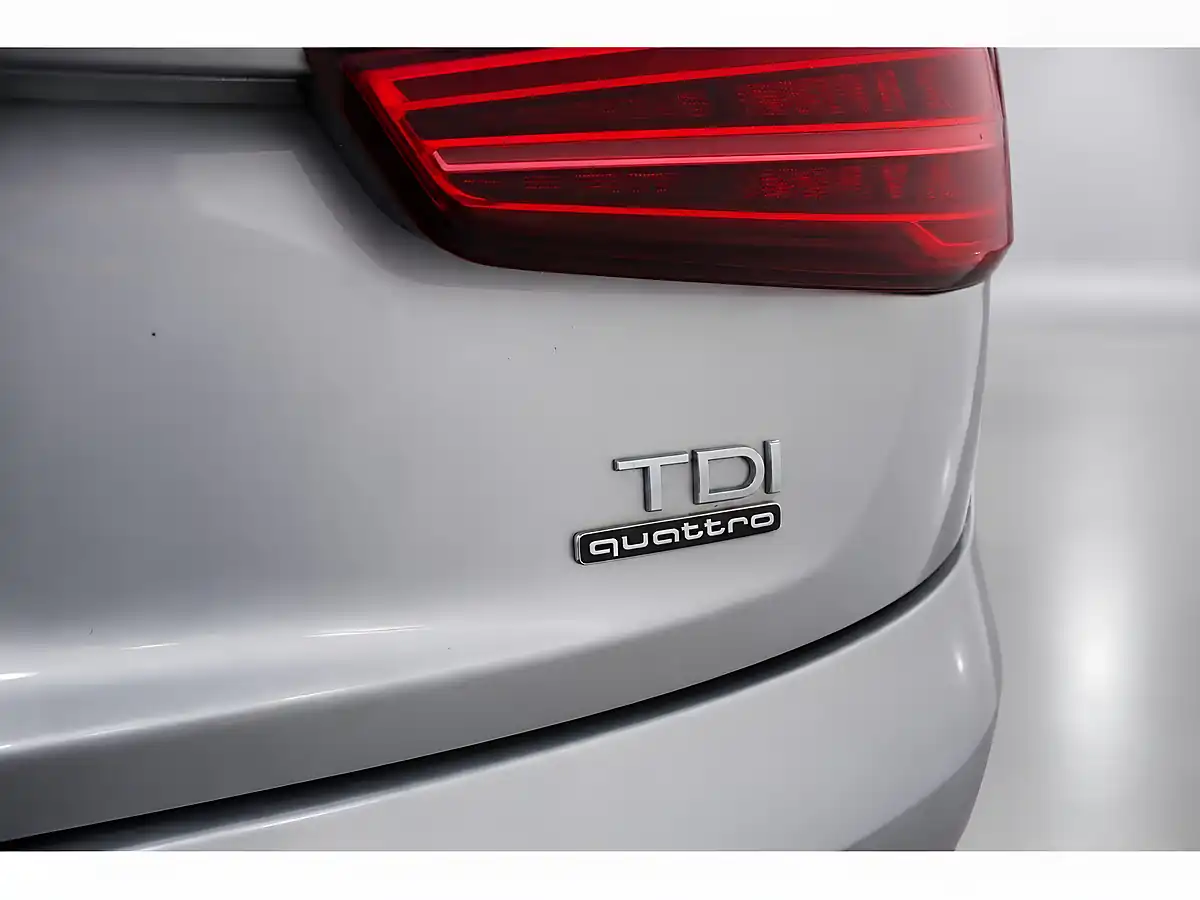 Used 2015 Audi Q3 Se Silver - Interior and Exterior details 10