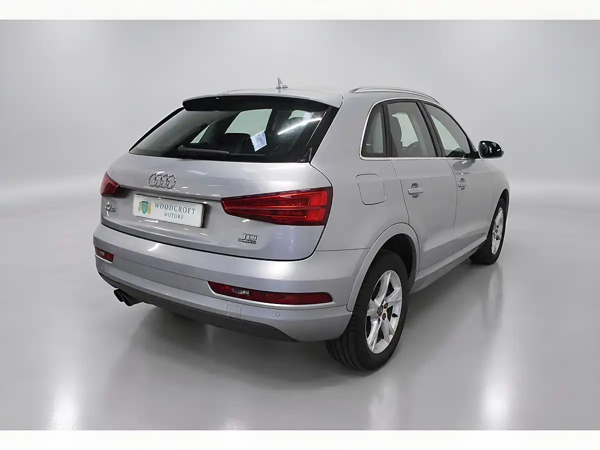 Used 2015 Audi Q3 Se Silver - Interior and Exterior details 6