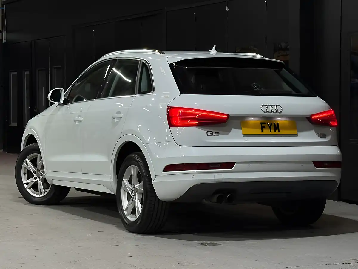 Used 2015 Audi Q3 Se White - Interior and Exterior details 4