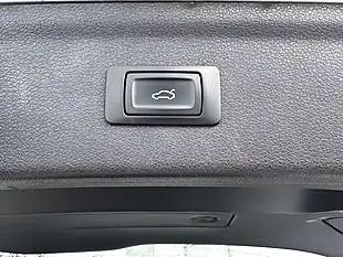 Used 2015 Audi Q3 Se White - Interior and Exterior details 12