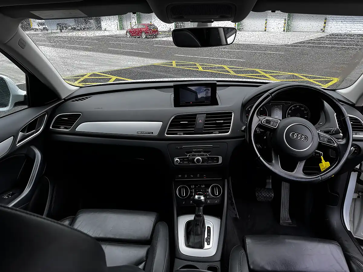 Used 2015 Audi Q3 Se White - Interior and Exterior details 13