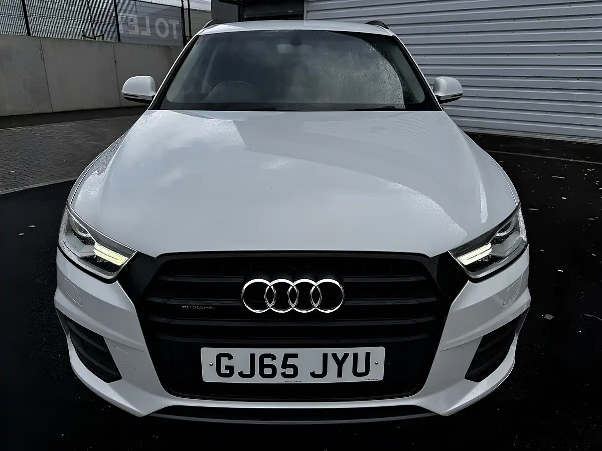 Used 2015 Audi Q3 Se White - Interior and Exterior details 3