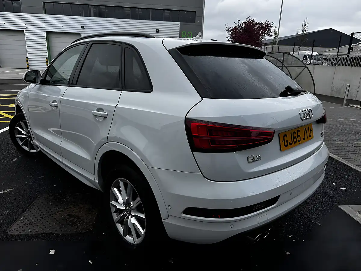 Used 2015 Audi Q3 Se White - Interior and Exterior details 5