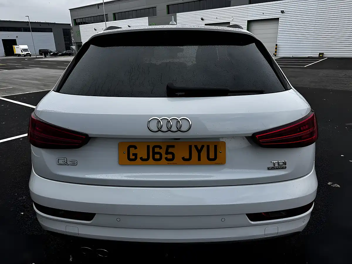 Used 2015 Audi Q3 Se White - Interior and Exterior details 6