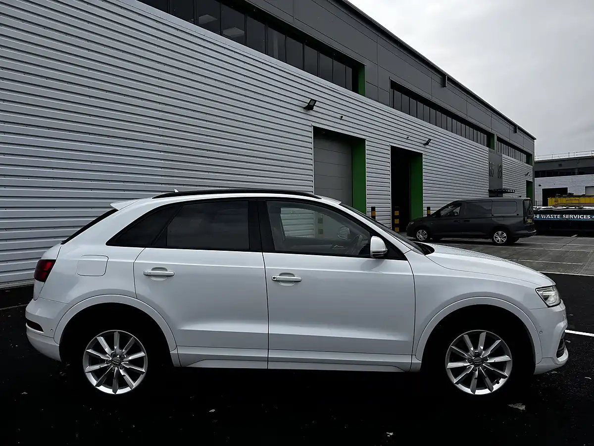 Used 2015 Audi Q3 Se White - Interior and Exterior details 8