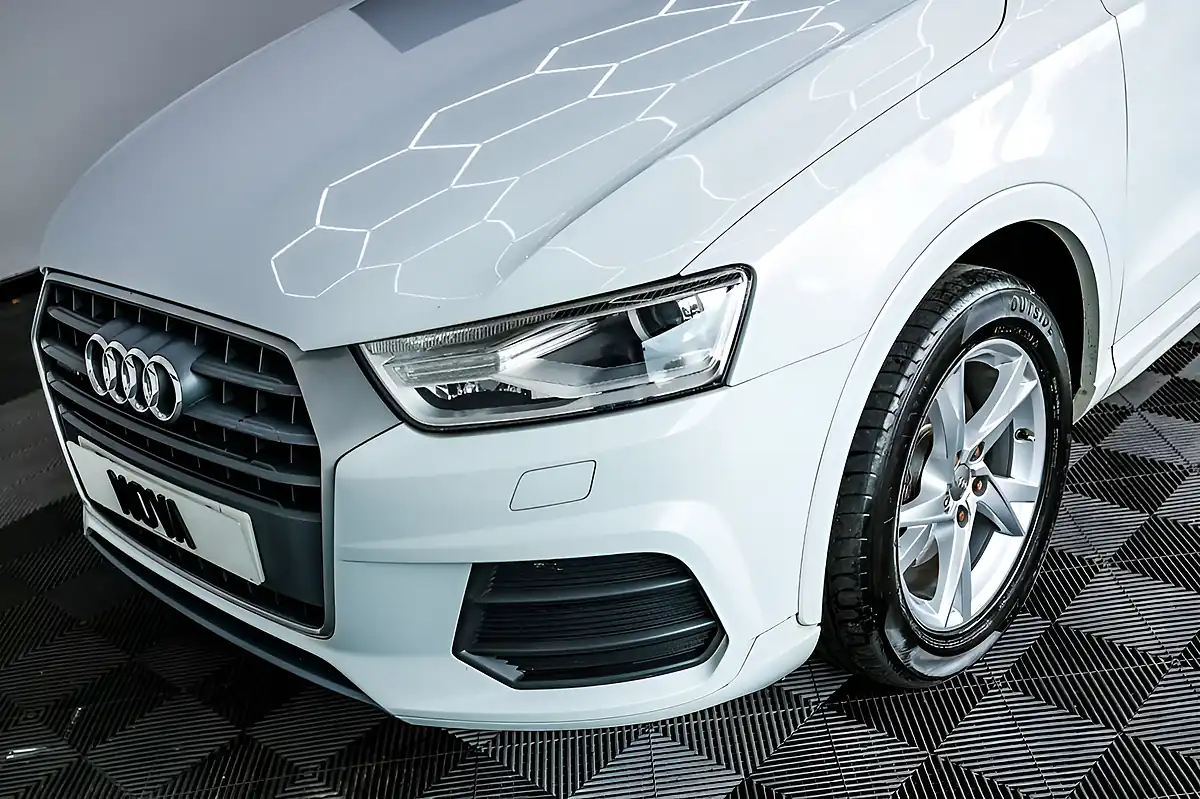 Used 2015 Audi Q3 Se White - Interior and Exterior details 11