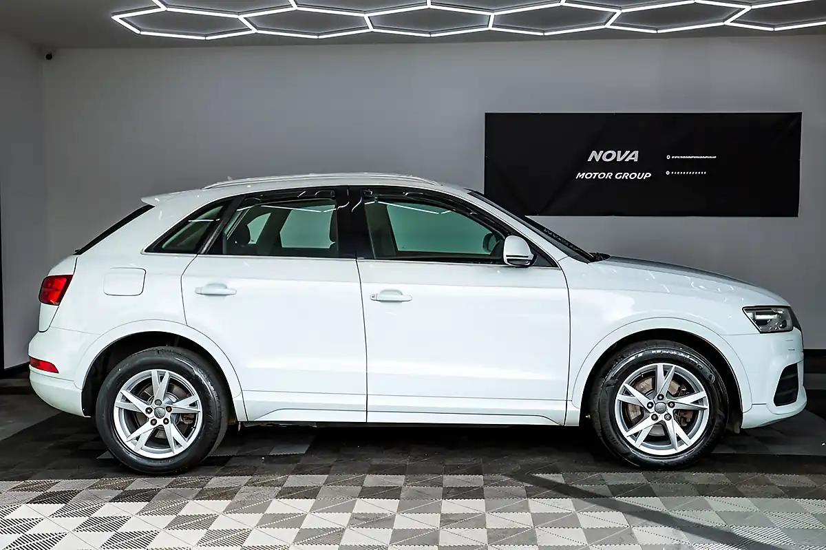Used 2015 Audi Q3 Se White - Interior and Exterior details 5