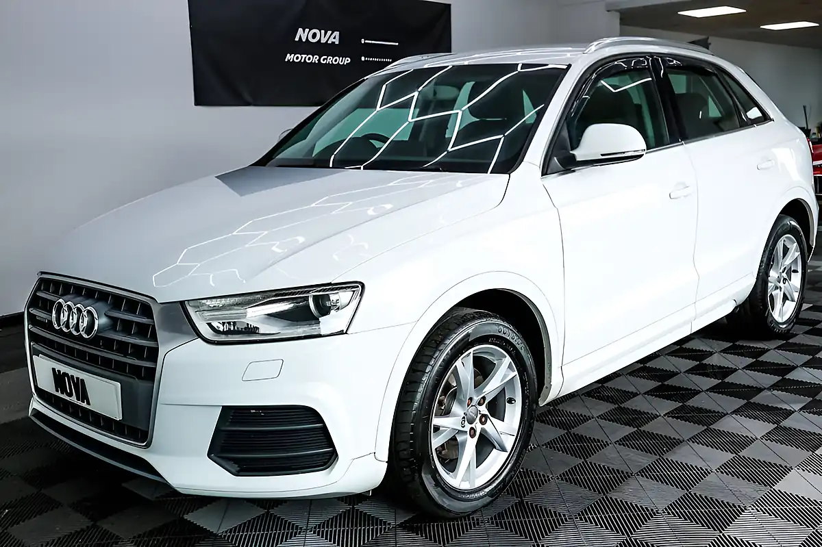 Used 2015 Audi Q3 Se White - Interior and Exterior details 7
