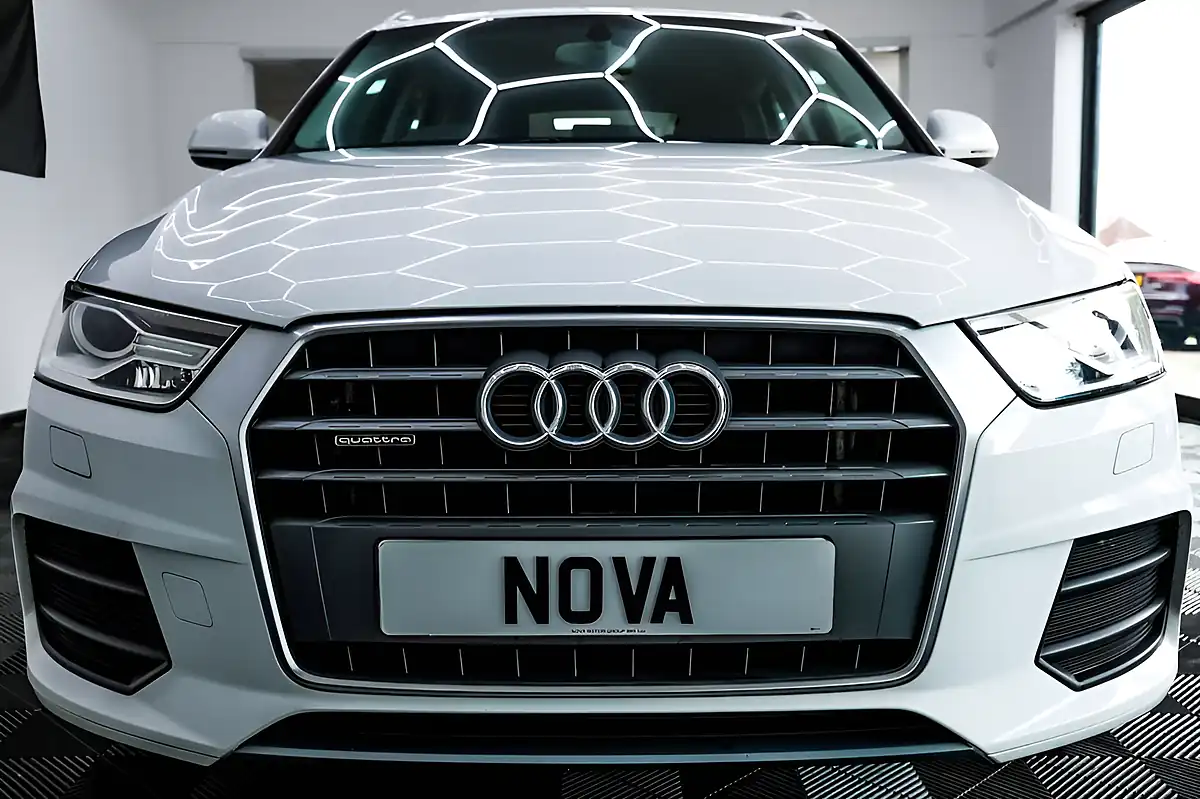 Used 2015 Audi Q3 Se White - Interior and Exterior details 8