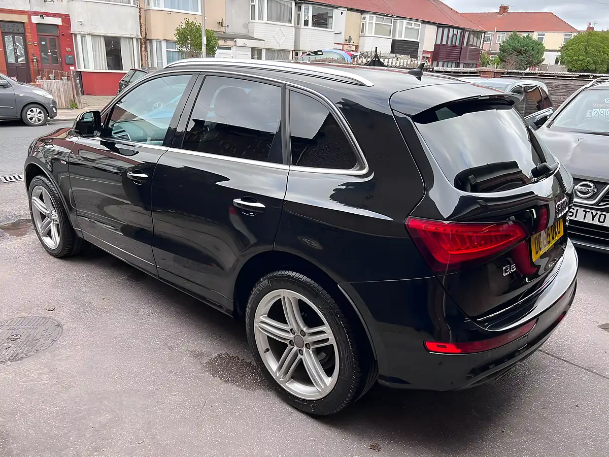 Used 2015 Audi Q5 S-Line Metallic Black - Interior and Exterior details 5