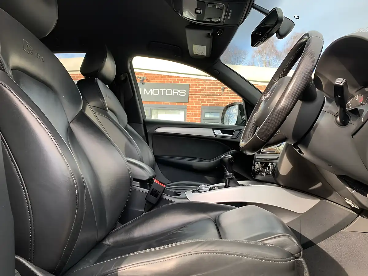 Used 2015 Audi Q5 S Line Plus Black - Interior and Exterior details 13