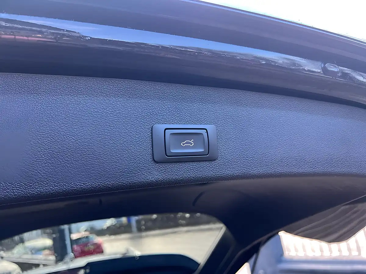 Used 2015 Audi Q5 S Line Plus Black - Interior and Exterior details 14