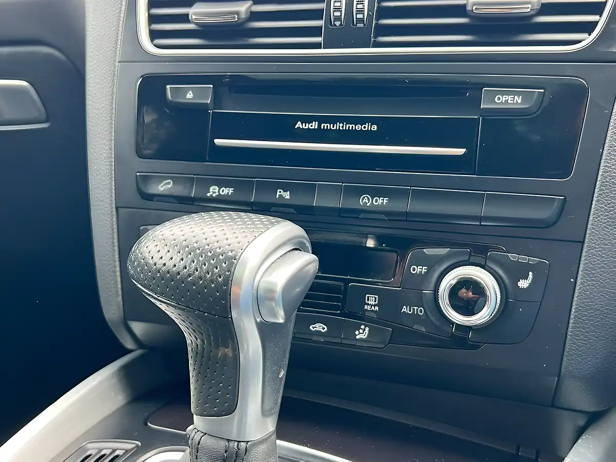 Used 2015 Audi Q5 S Line Plus Black - Interior and Exterior details 18