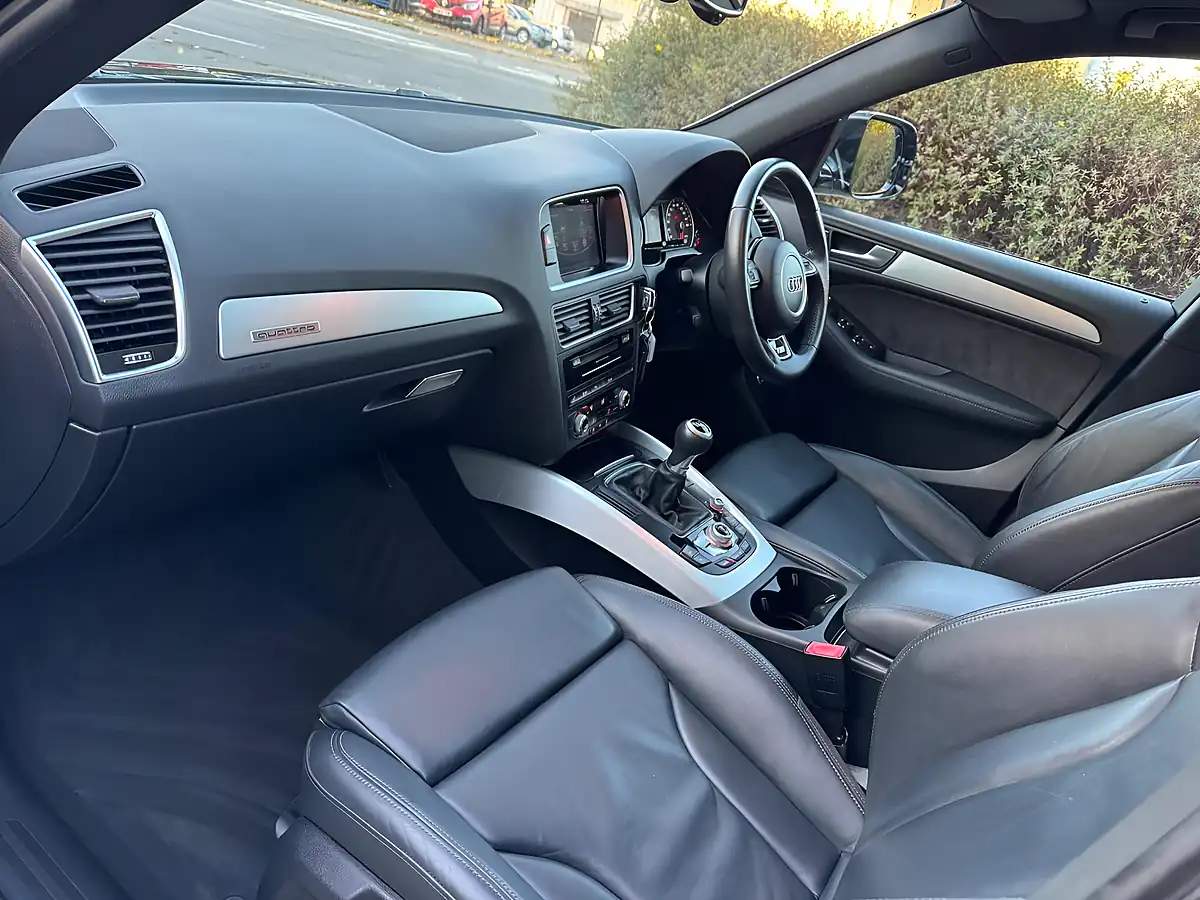 Used 2015 Audi Q5 S Line Plus Black - Interior and Exterior details 10
