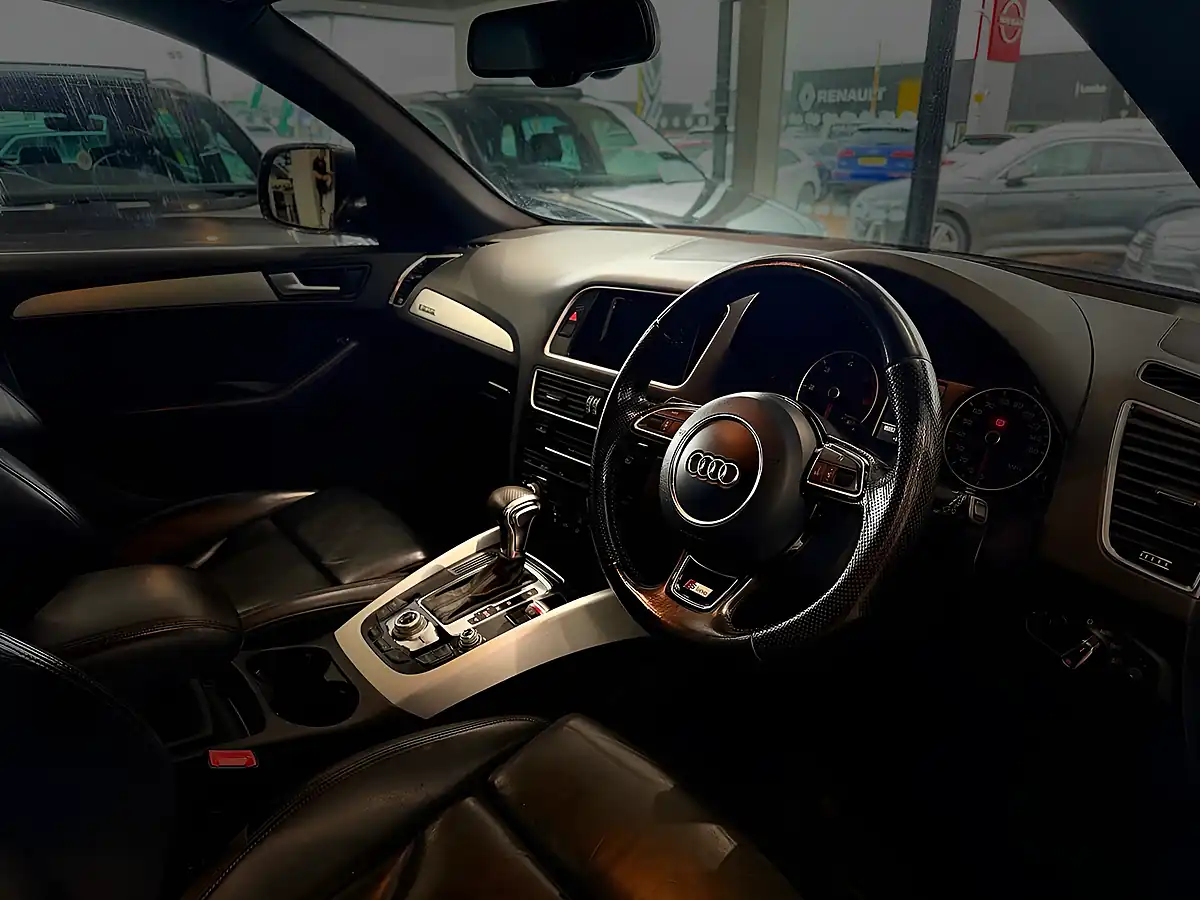 Used 2015 Audi Q5 S Line Plus Grey - Interior and Exterior details 11