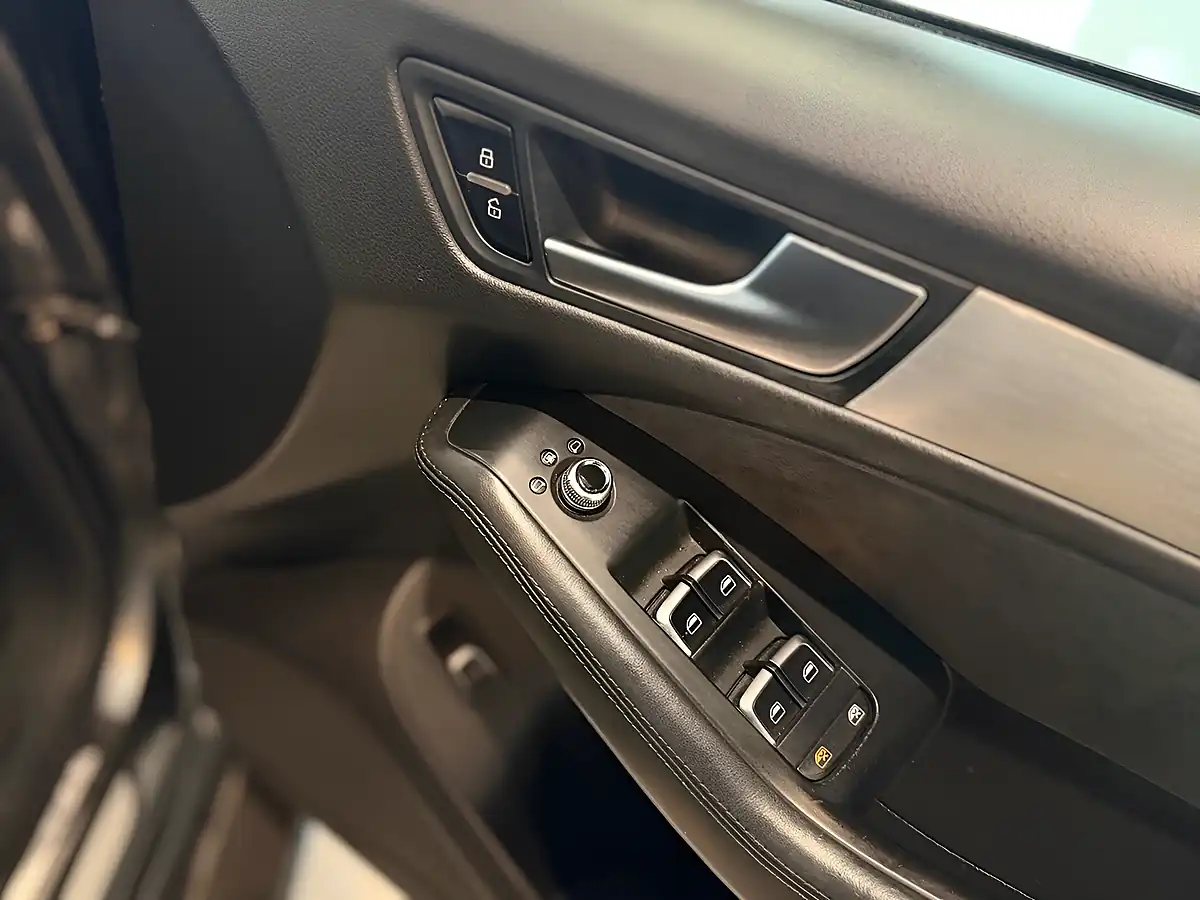 Used 2015 Audi Q5 S Line Plus Grey - Interior and Exterior details 12