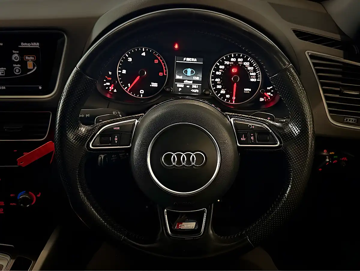 Used 2015 Audi Q5 S Line Plus Grey - Interior and Exterior details 14