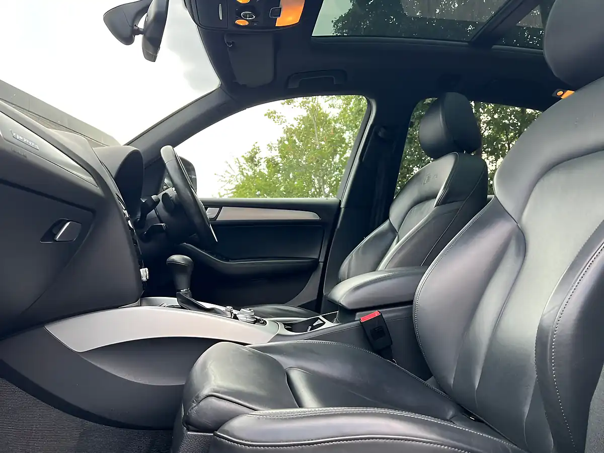 Used 2015 Audi Q5 S Line Plus Grey - Interior and Exterior details 12