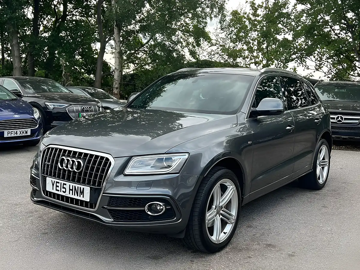 Used 2015 Audi Q5 S Line Plus Grey - Interior and Exterior details 9