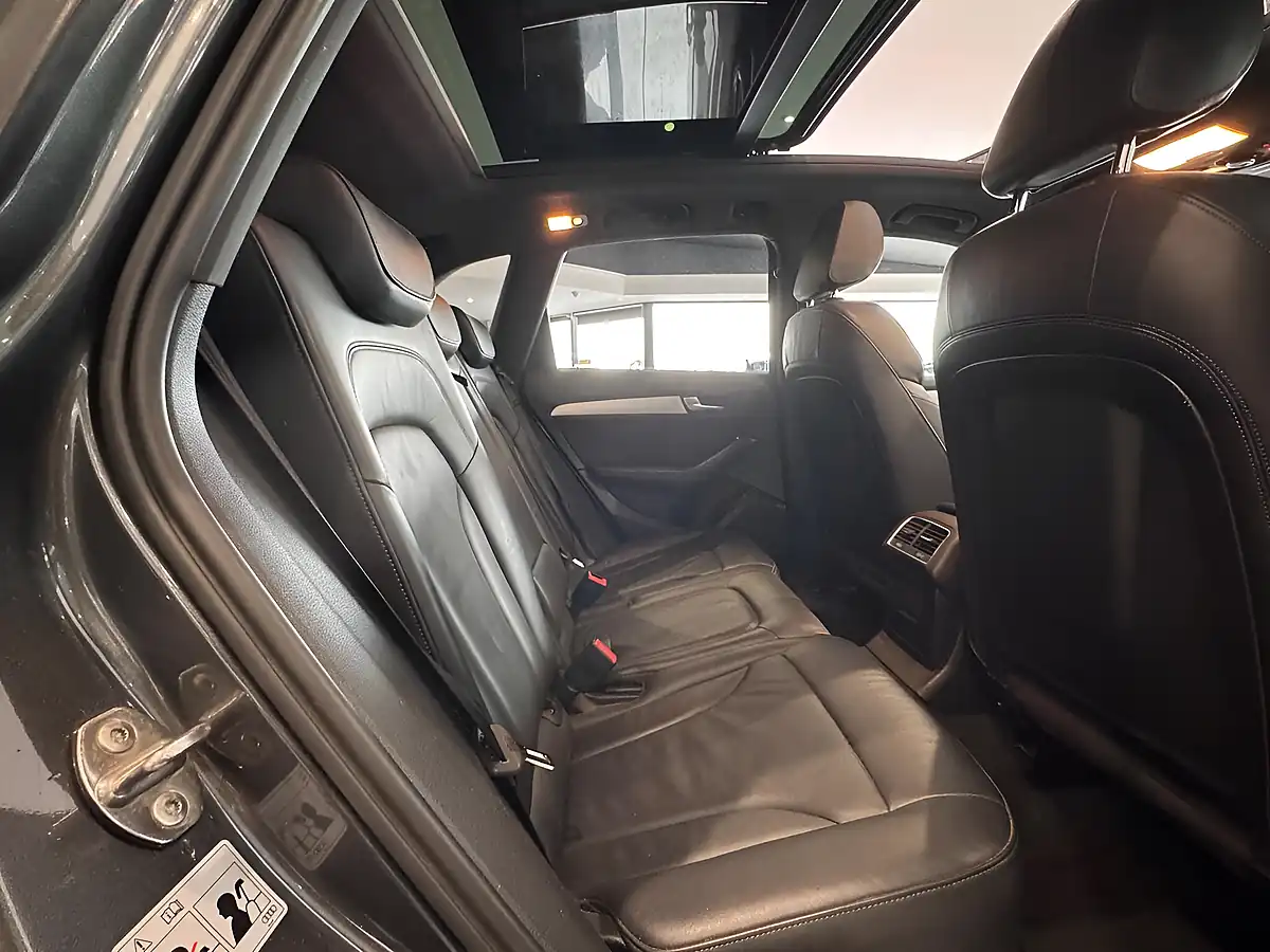 Used 2015 Audi Q5 S Line Plus Grey - Interior and Exterior details 11