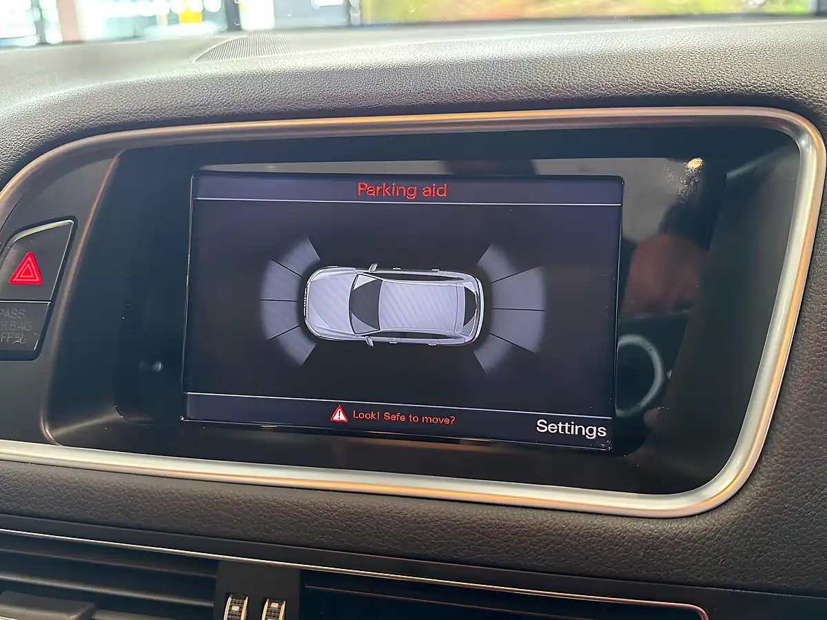 Used 2015 Audi Q5 S Line Plus Grey - Interior and Exterior details 14