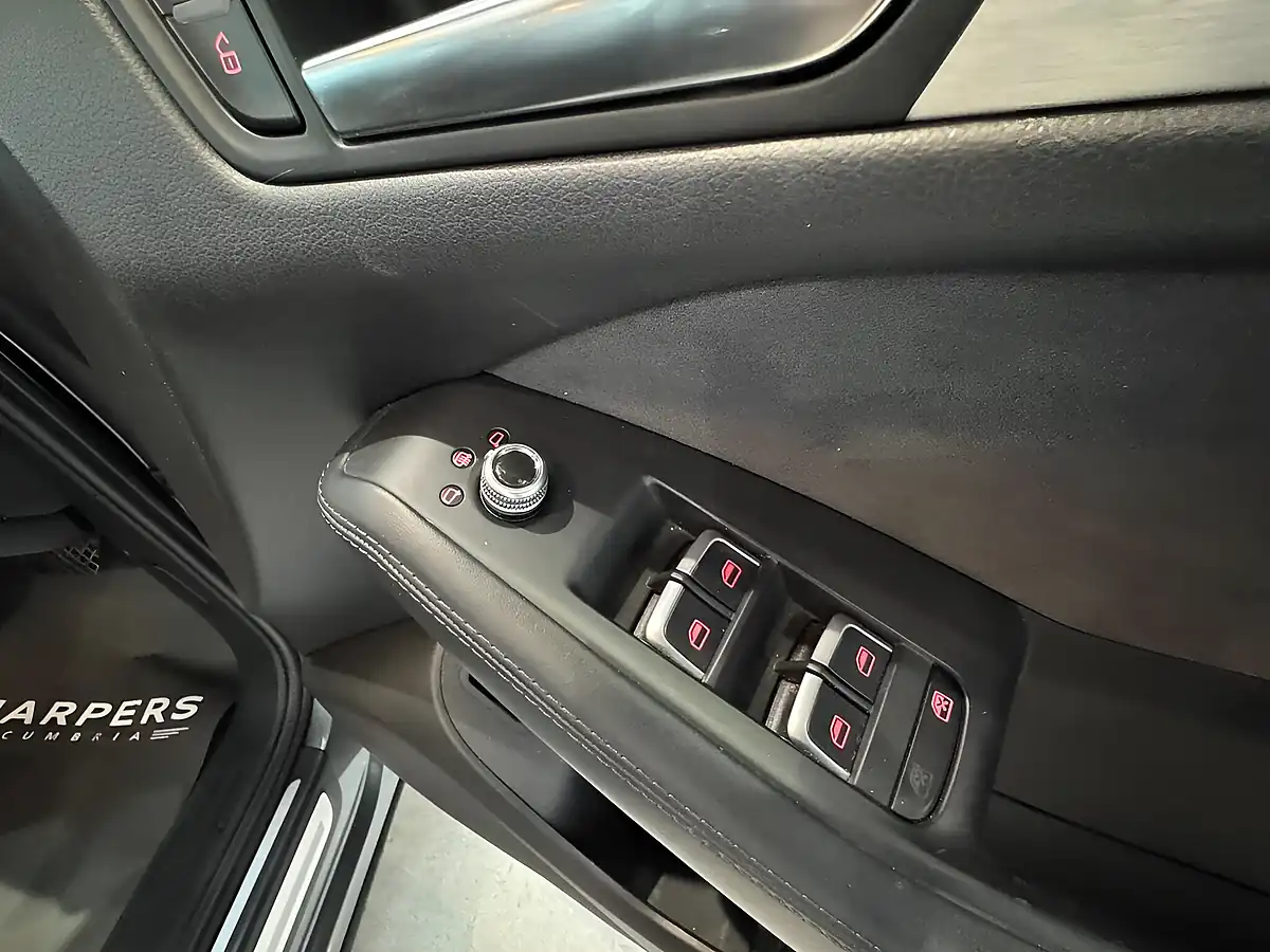Used 2015 Audi Q5 S Line Plus Grey - Interior and Exterior details 15