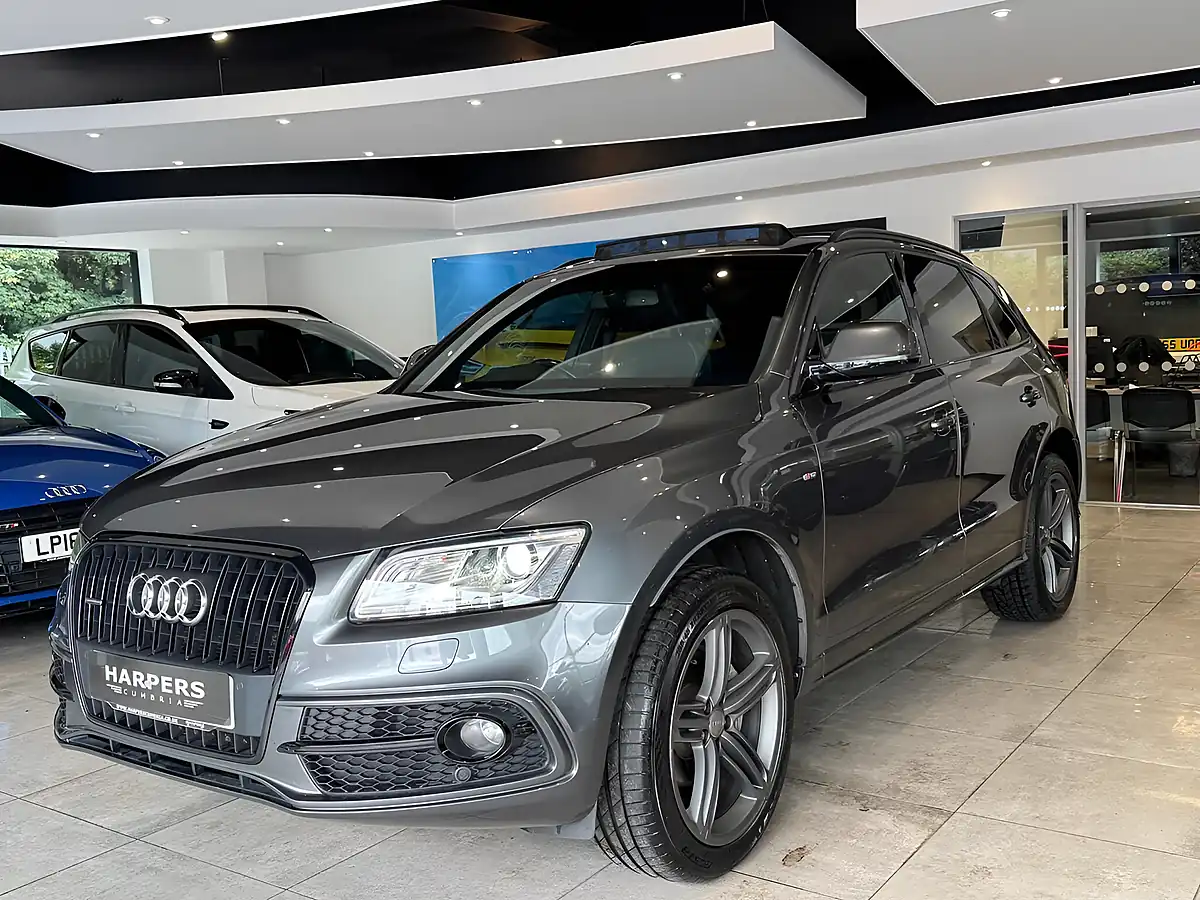 Used 2015 Audi Q5 S Line Plus Grey - Interior and Exterior details 3