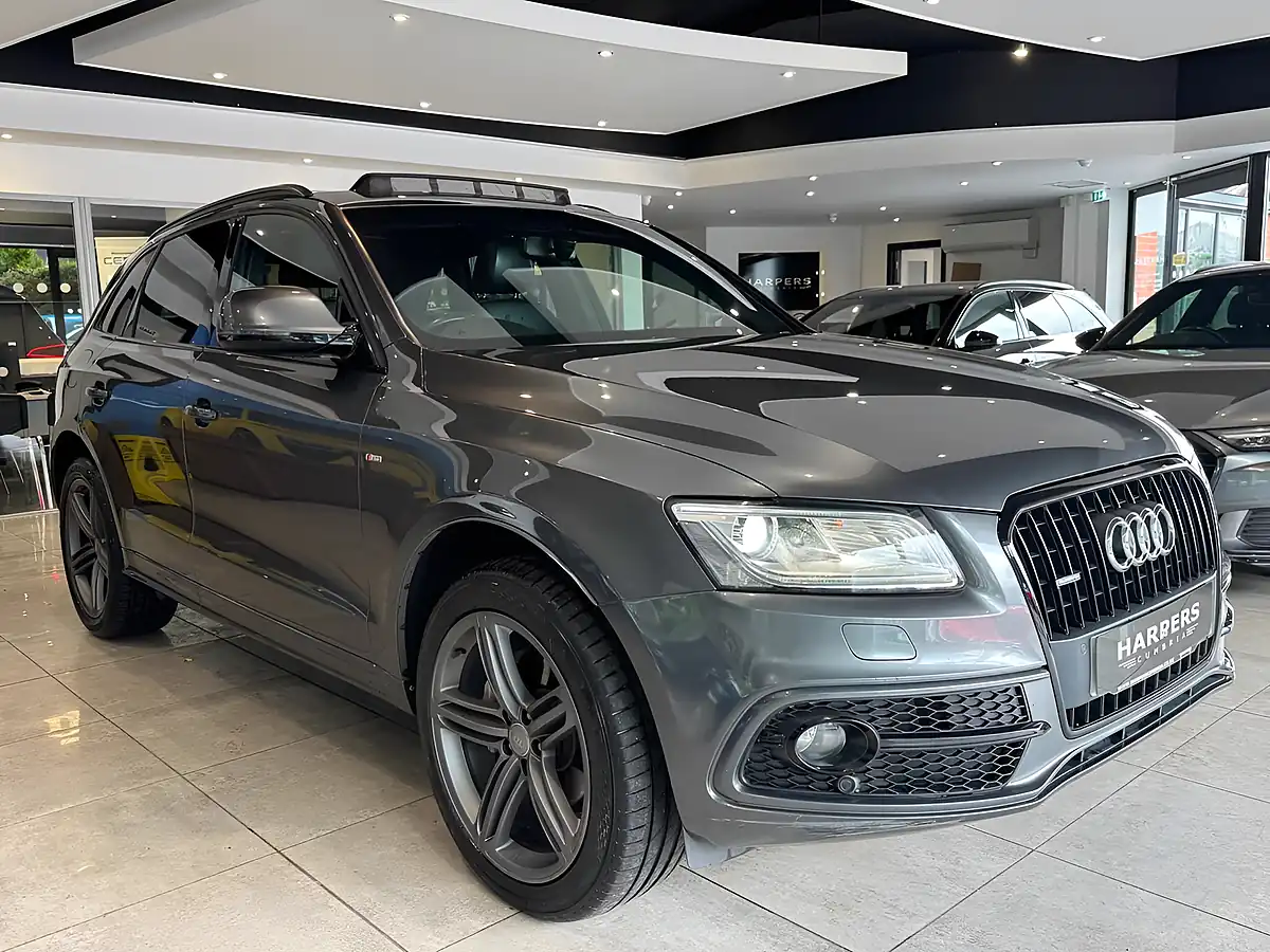 Used 2015 Audi Q5 S Line Plus Grey - Interior and Exterior details 5