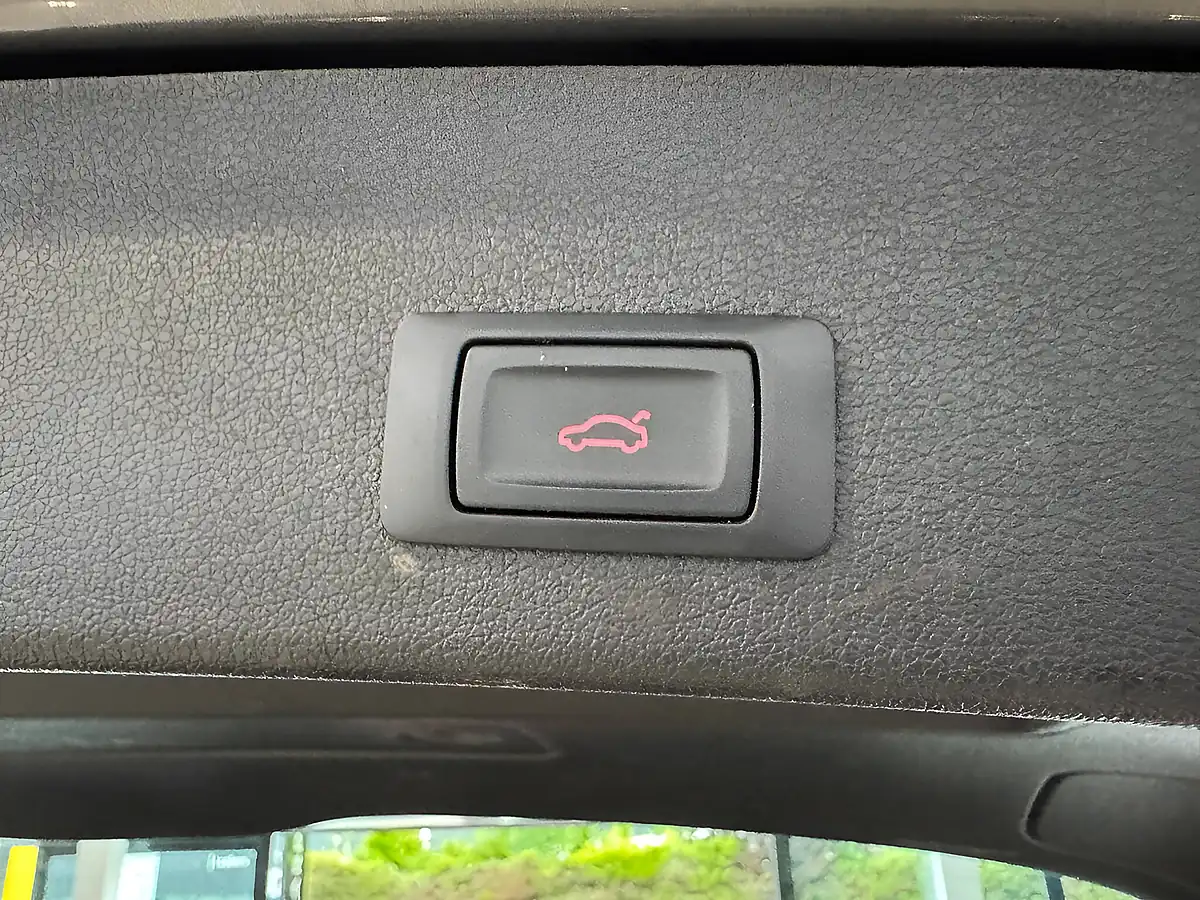 Used 2015 Audi Q5 S Line Plus Grey - Interior and Exterior details 8