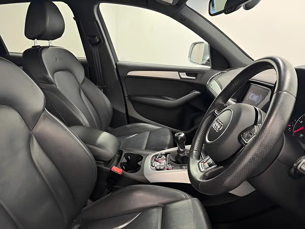 Used 2015 Audi Q5 S Line Plus Silver - Interior and Exterior details 10